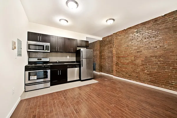 Rented by MNS | media 19