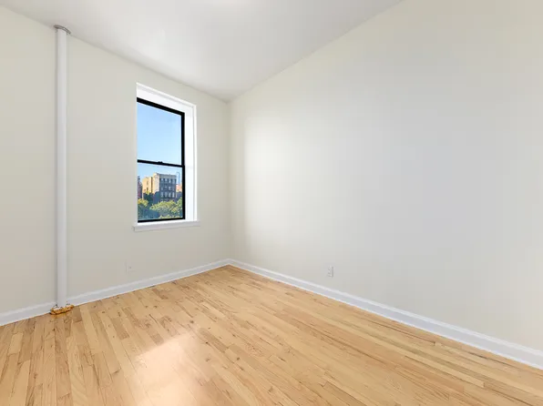 339 East 12th Street image 5 of 6