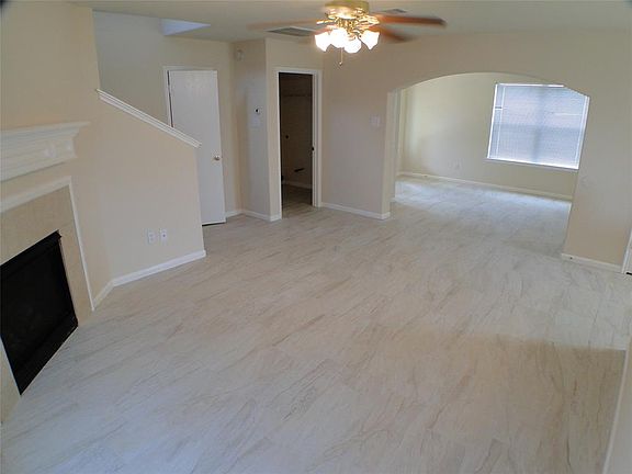 5th image of 3322 Rainport Dr