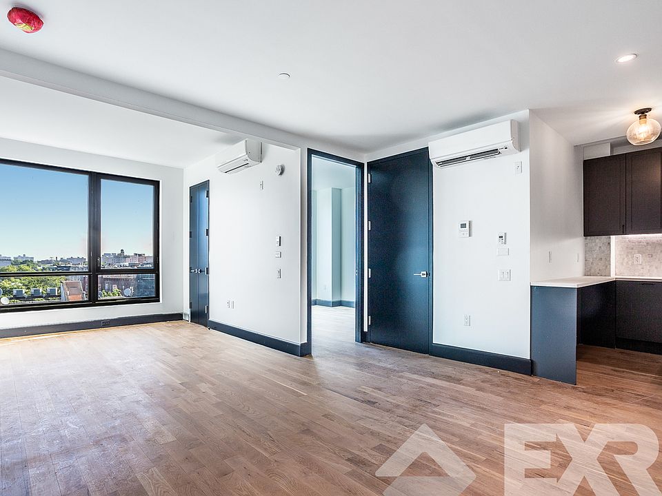 1st image of 523 Franklin Ave #511