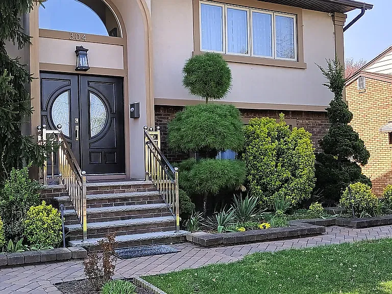 304 Palsa Ave — Photo 1