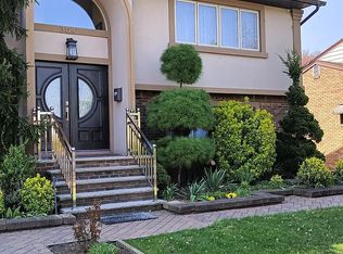 304 Palsa Ave, Elmwood Park, NJ 07407