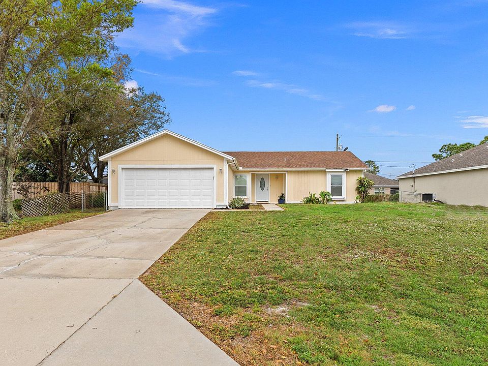 1st image of 302 SW Kestor Drive