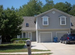 1863 Chickadee Dr, Liberty, MO 64068