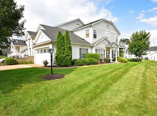 1328 Cascade Cir W, Canton, OH 44708