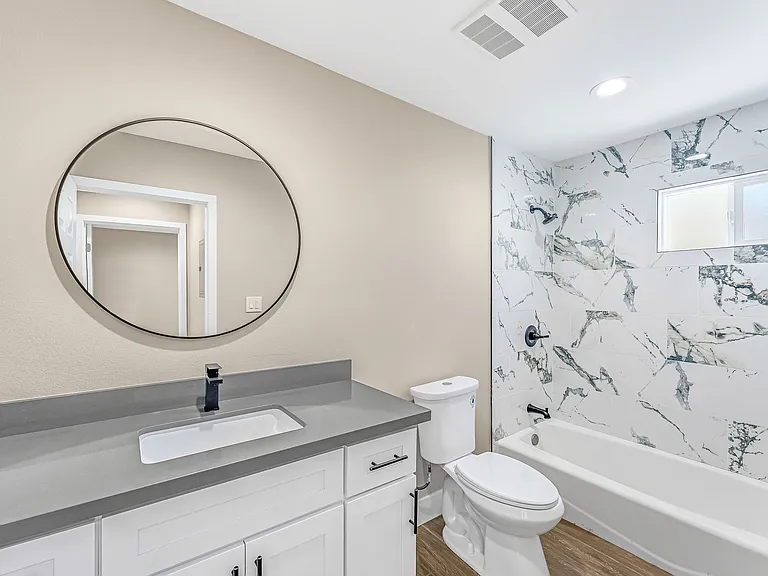 2417 W Stanford St #2 — Photo 4