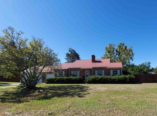 34 S Wood St, Hawkinsville, GA 31036