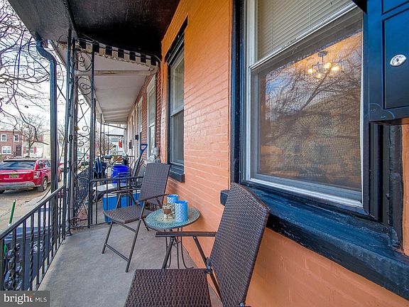 3rd image of 120 Cedar St
