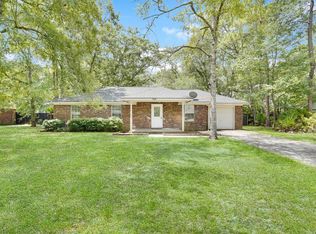 186 Kevin Rd, Hinesville, GA 31313