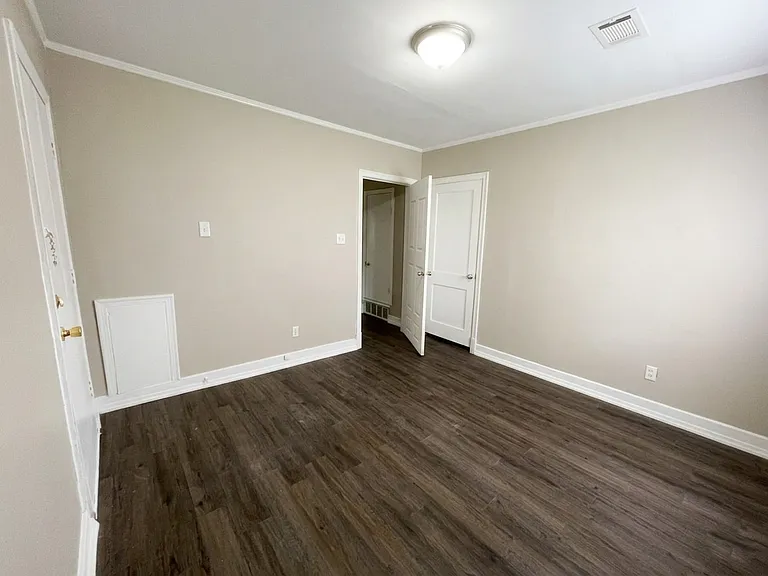 393 Hodges St — Photo 6