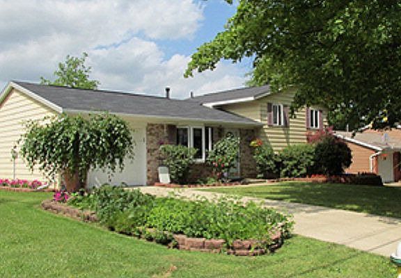 5th image of 399 Grandridge Ave