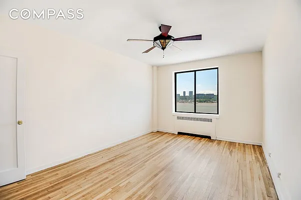 Sold by Compass | media 21