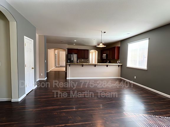 5th image of 6242 Ten Mile Ct