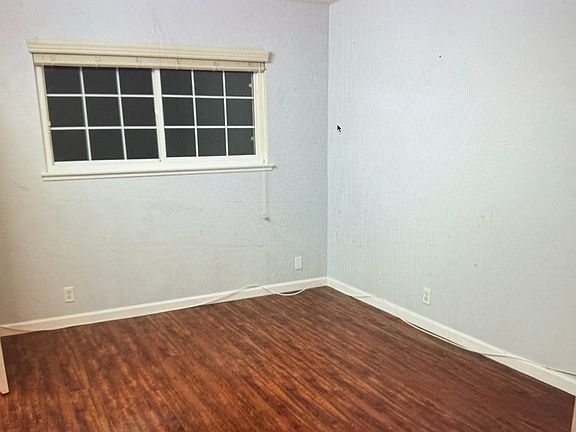 5th image of 8701 Bel Air Cir
