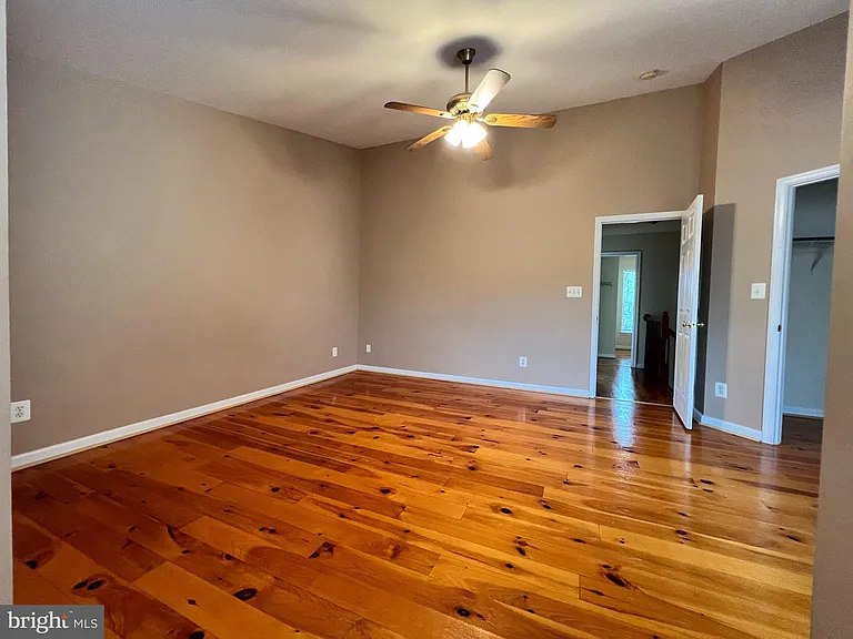 10168 Elgin Way — Photo 14