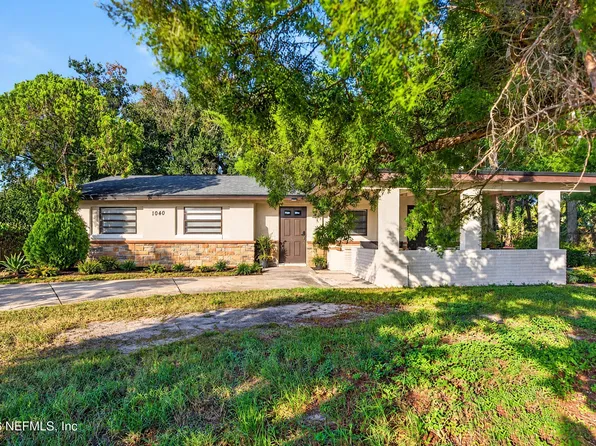 1040 CEDAR HIGHLANDS Boulevard, Daytona Beach, FL 32117