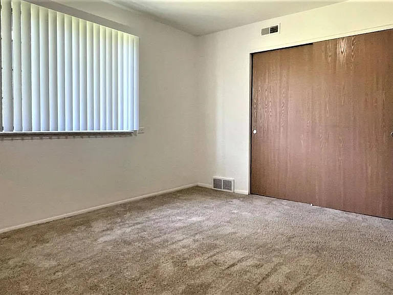 Thornridge Apartments — Photo 84