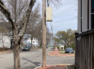 30 Quebec St APT 1, Portland, ME 04101