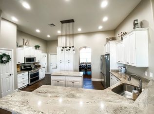 441 County Road 482 N, Lake Panasoffkee, FL 33538