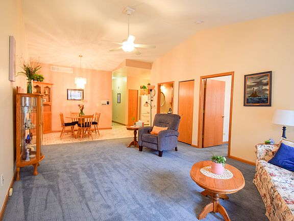 5th image of 1098 Chovan Dr #1098