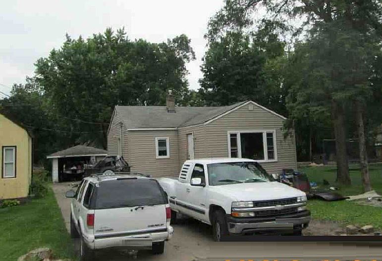 2nd image of 449 Geneva Ave N
