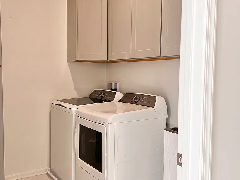 310 Andrew Ct — Photo 42
