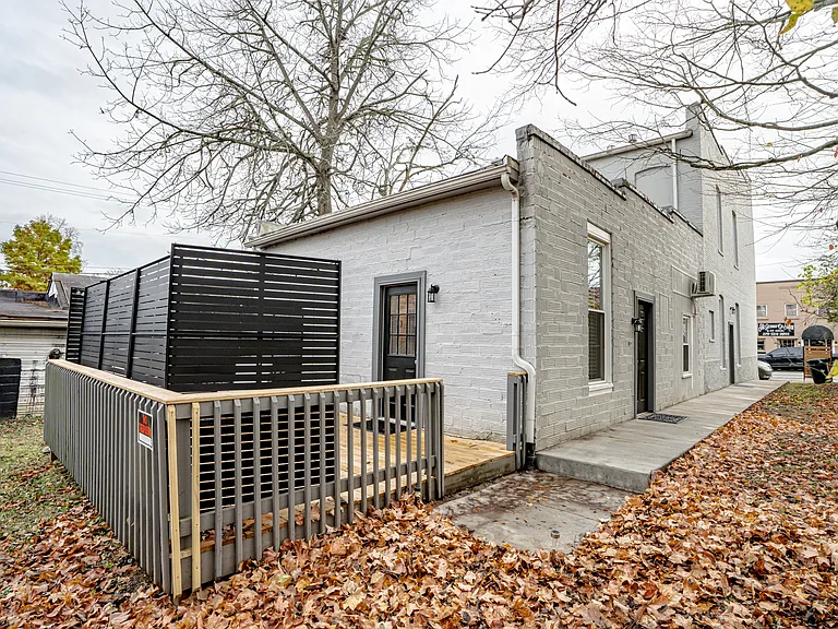 306B Main St — Photo 8