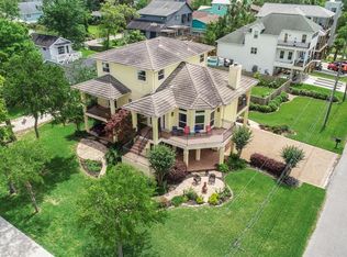 1123 Juniper Rd, Kemah, TX 77565