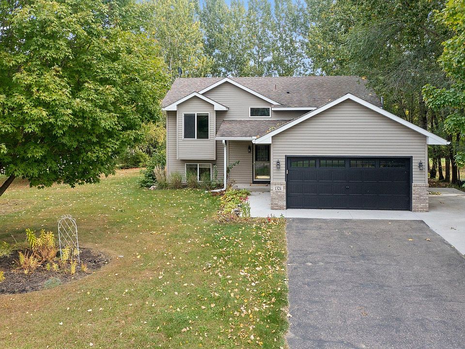 1st image of 1324 Cedar Dr S