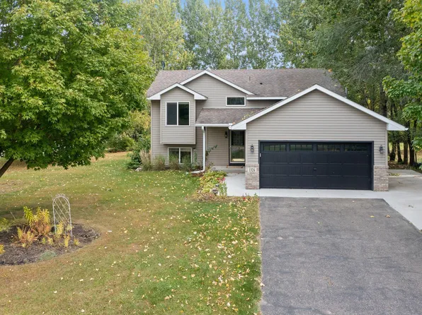 1324 Cedar Dr S, Cambridge, MN 55008