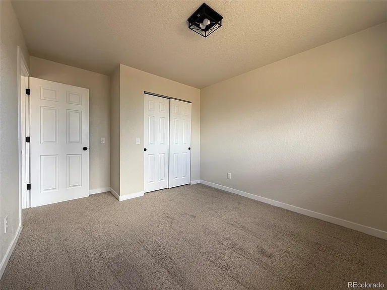 243 Vance St — Photo 25