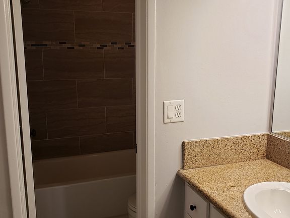 3rd image of 28151 Highridge Rd #39db6ea03