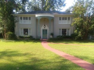 10 Cedarwood Ln, Columbia, SC 29205