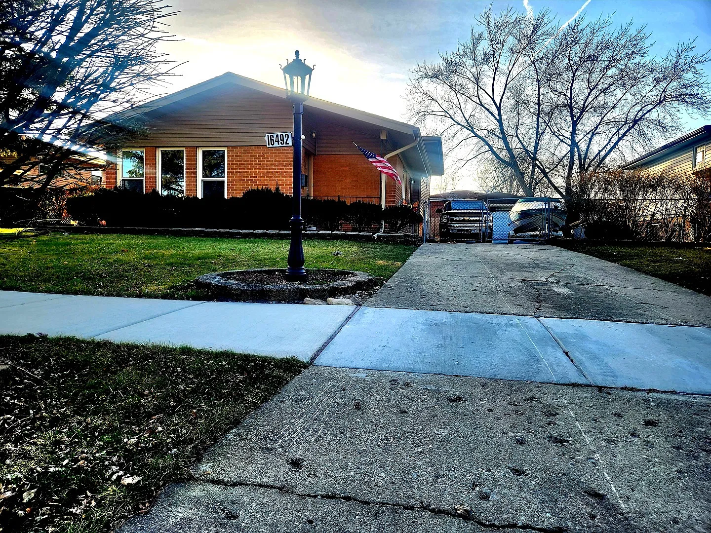 16492 Barton Ln photo 1