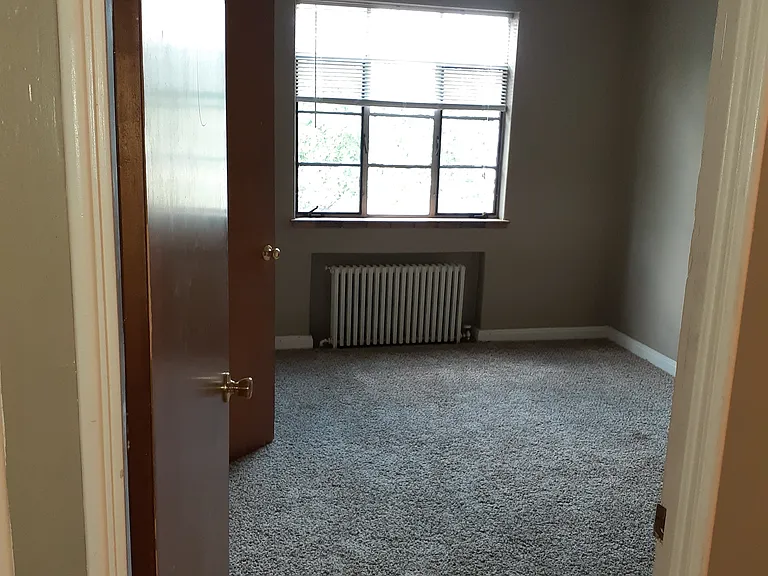 The Franklin Roosevelt Apartments — Photo 17