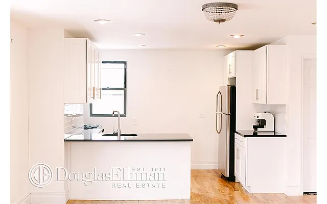 Sold by Douglas Elliman | media 15