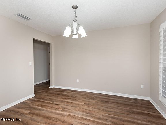 5th image of 3057 SILVERADO Circle