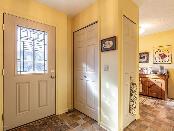 4th image of 2108 Blue Lac Dr Unit 13
