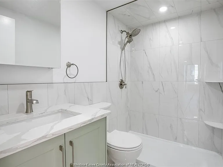 111 Riverside Dr E #1607 — Photo 14