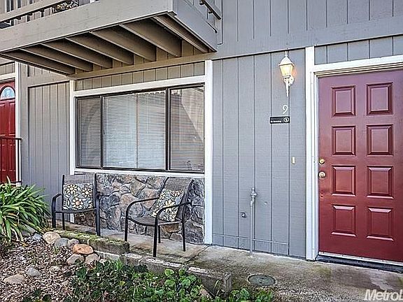 2nd image of 3394 Cimmarron Ct