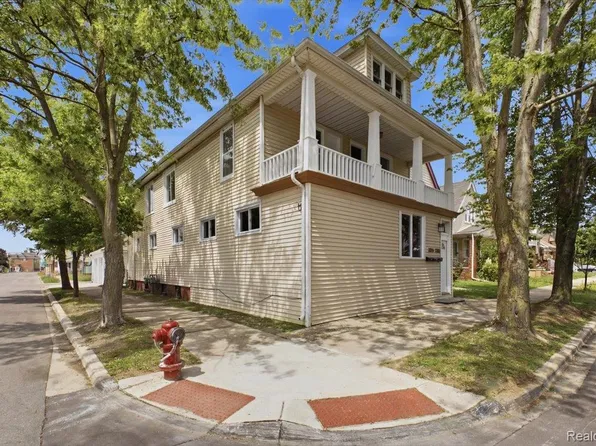 2601 Belmont St, Hamtramck, MI 48212