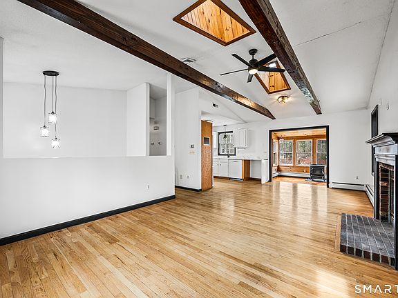 5th image of 75 Elmwood Hill Road
