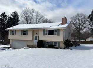 39 Barton Hill Rd, Dalton, MA 01226