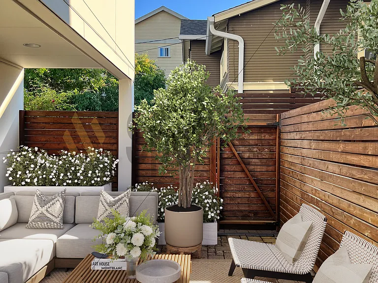 patio (virtual staging)