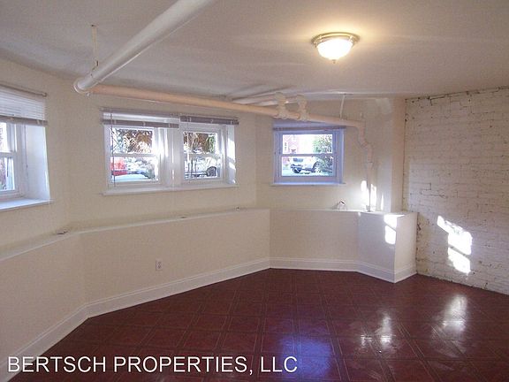 3rd image of 4423 N Rockwell St #9210409