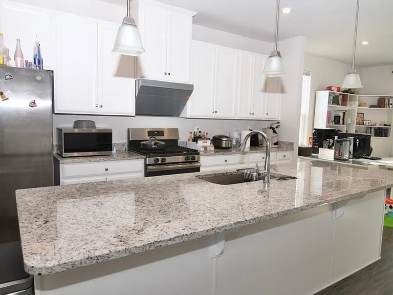 615 Judy Way — Photo 18
