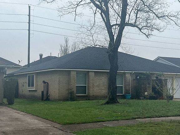 3rd image of 20126 Bridgedale Ln