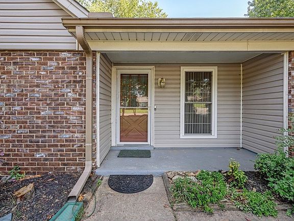 4th image of 6264 Northampton Dr
