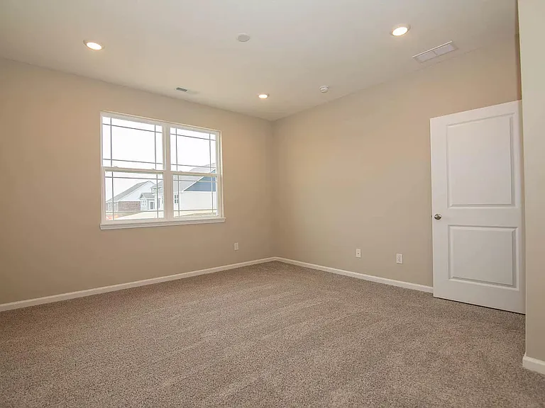 1706 S Centennial Ave — Photo 13
