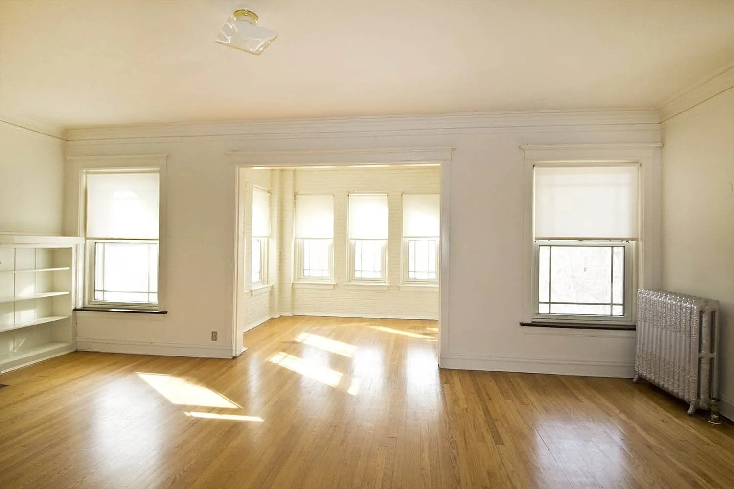 5427 S. Greenwood — Photo 3